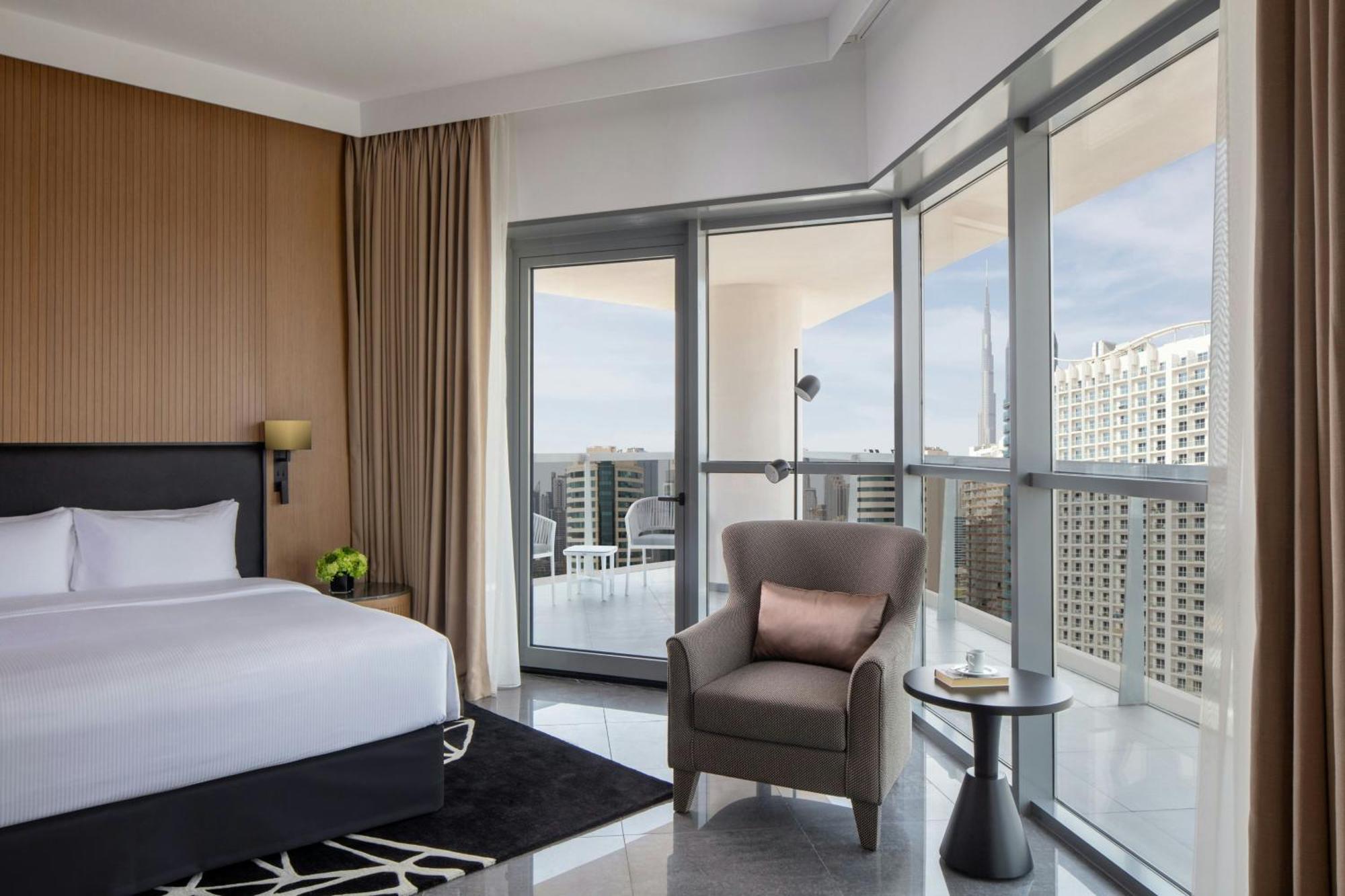 One-Bedroom Executive King Suite with Balcony