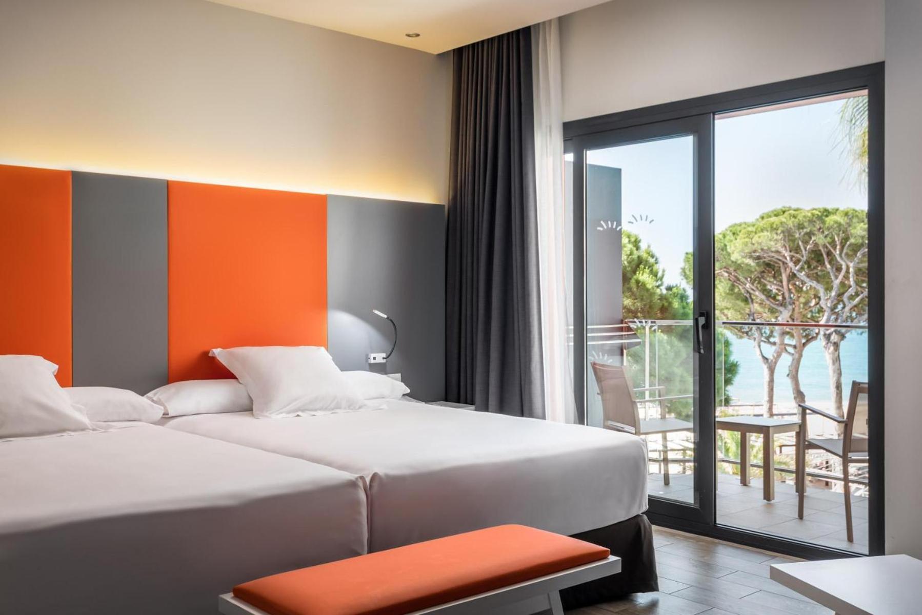 Junior Suite met Zwembad en Uitzicht op Zee