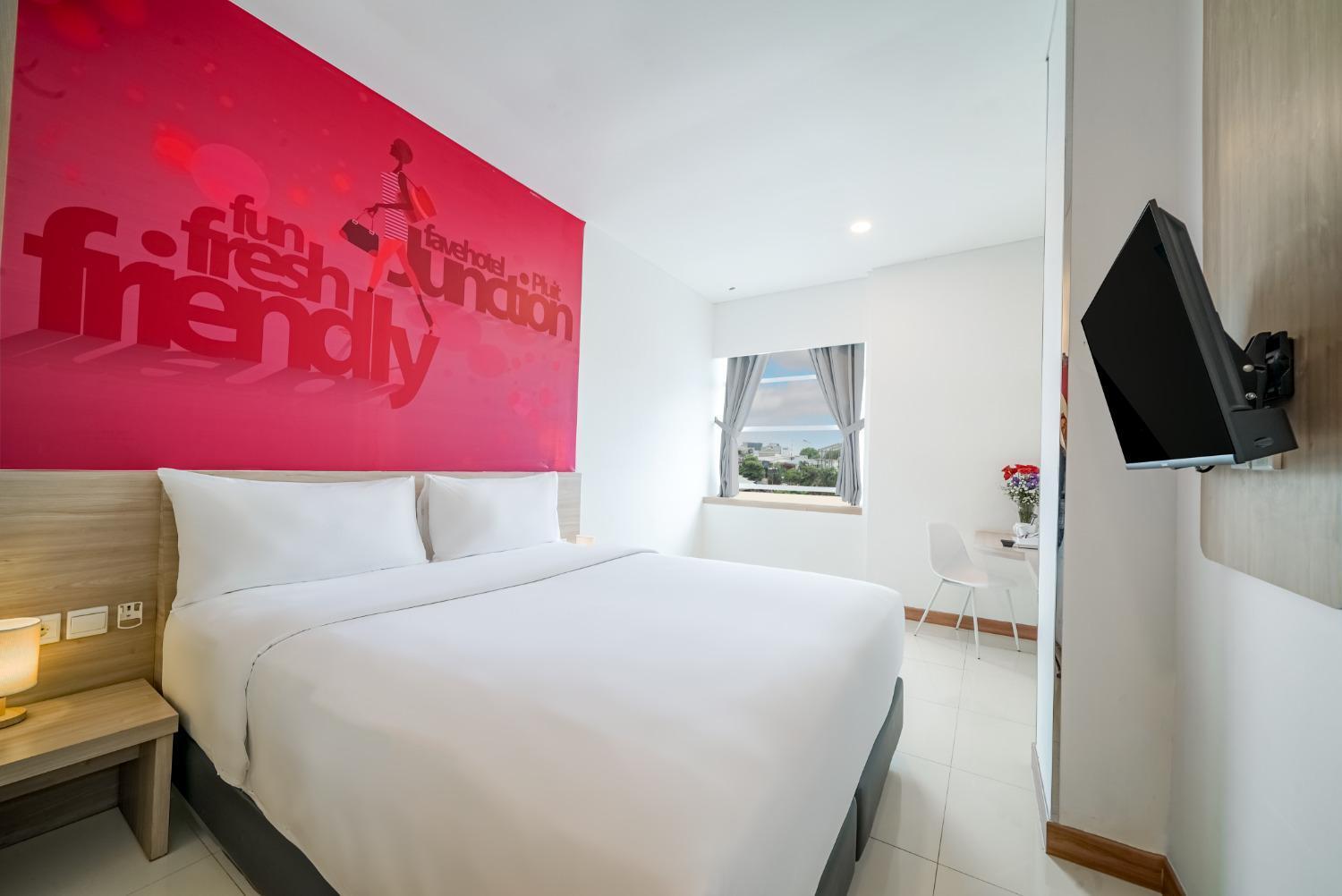 Deluxe Room,1772927805:JPEG