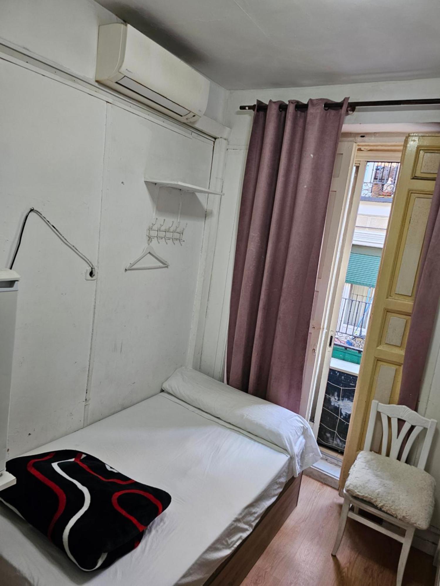 Triple Room with Bathroom