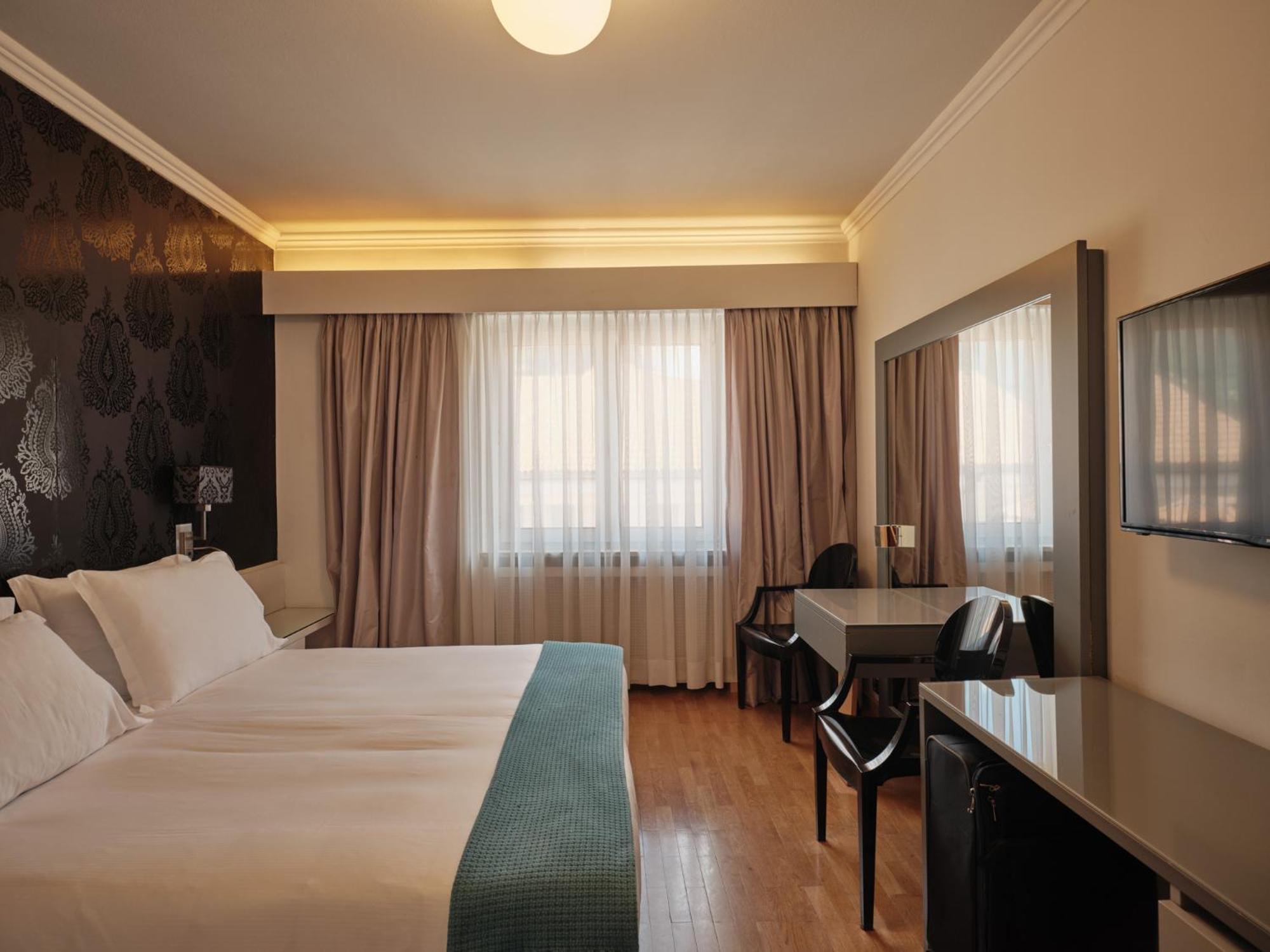 Classic Double Room