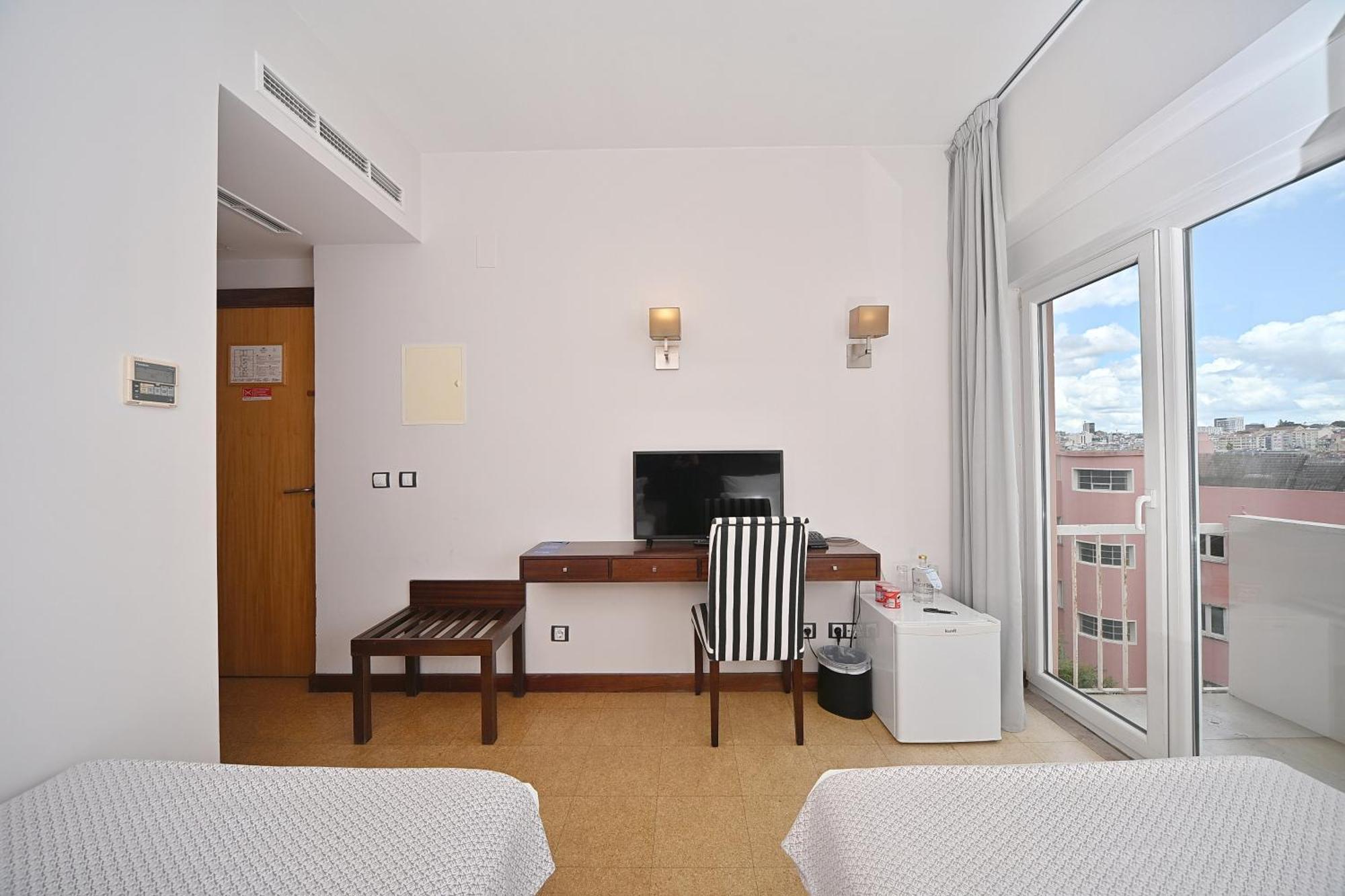 Deluxe Doppel-/Zweibettzimmer