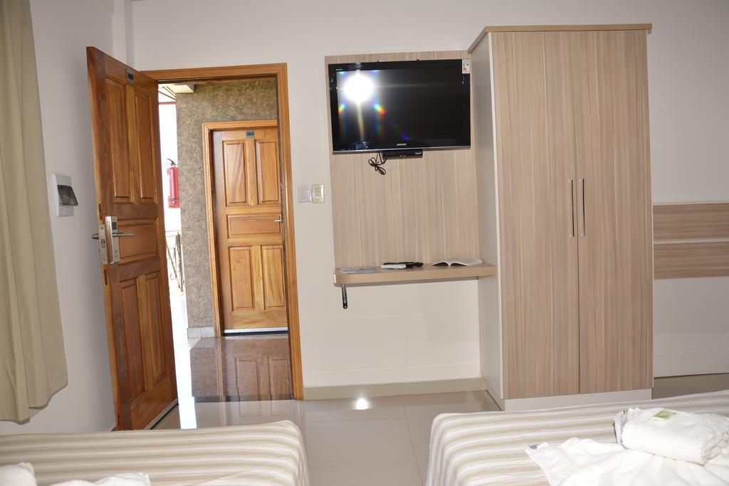 Quarto Duplo
