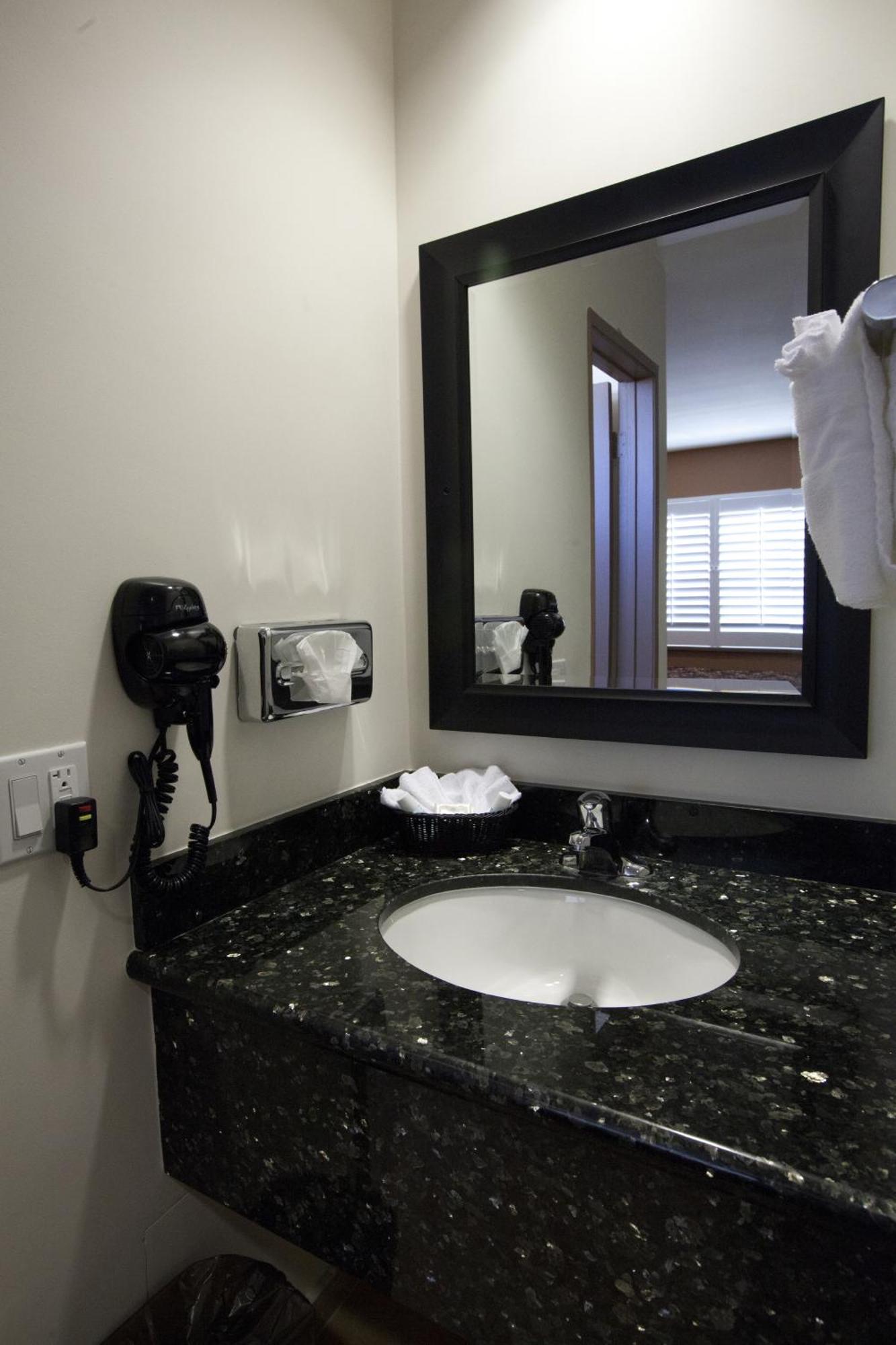 Quarto Queen com Acesso a Pessoas com Mobilidade Condicionada