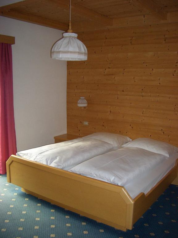 Doppelzimmer mit Balkon