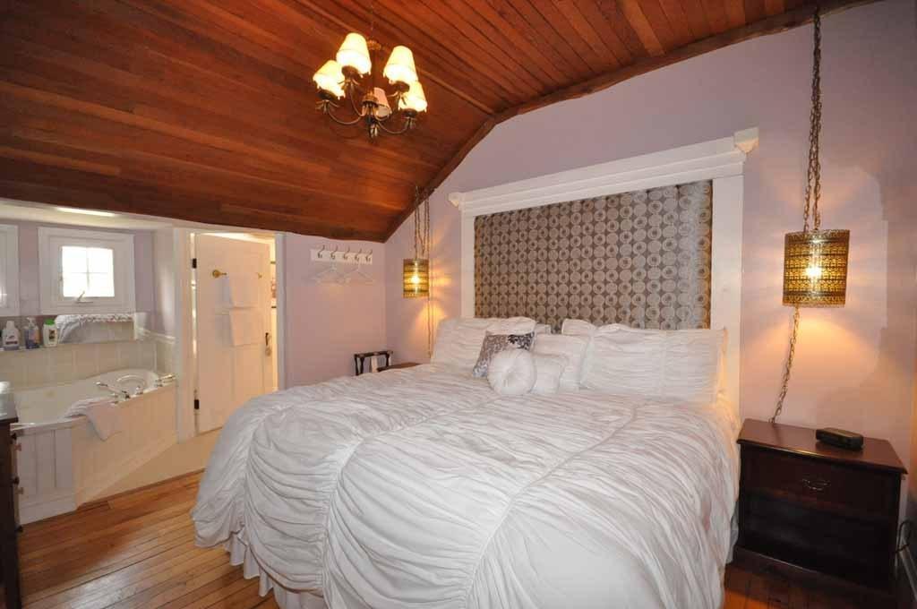 Comfort Double Room with Street View