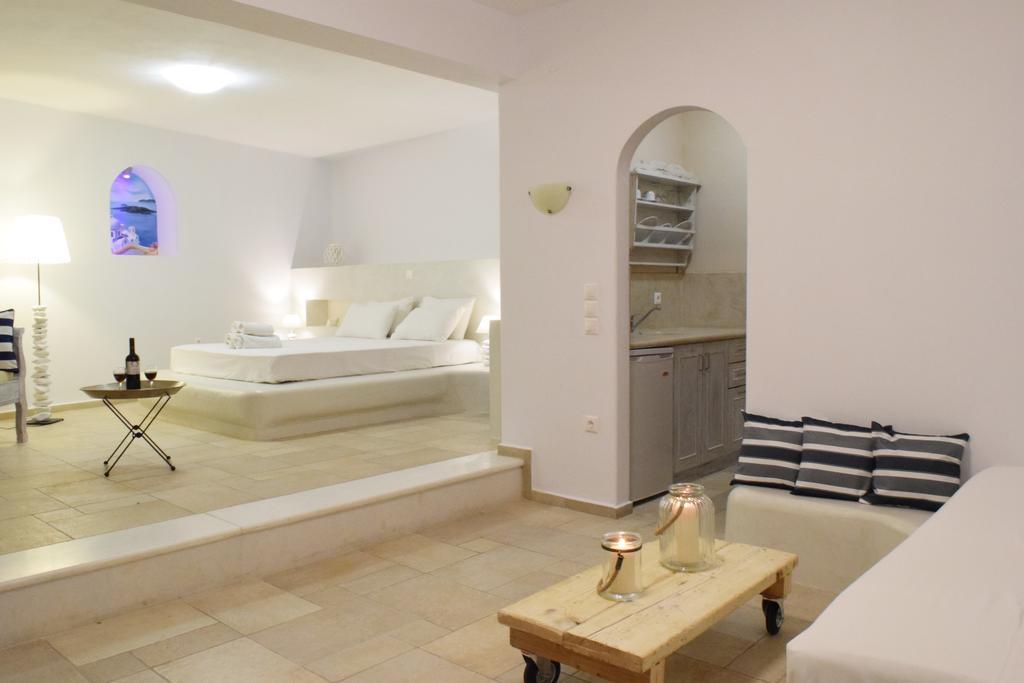 Honeymoon Suite