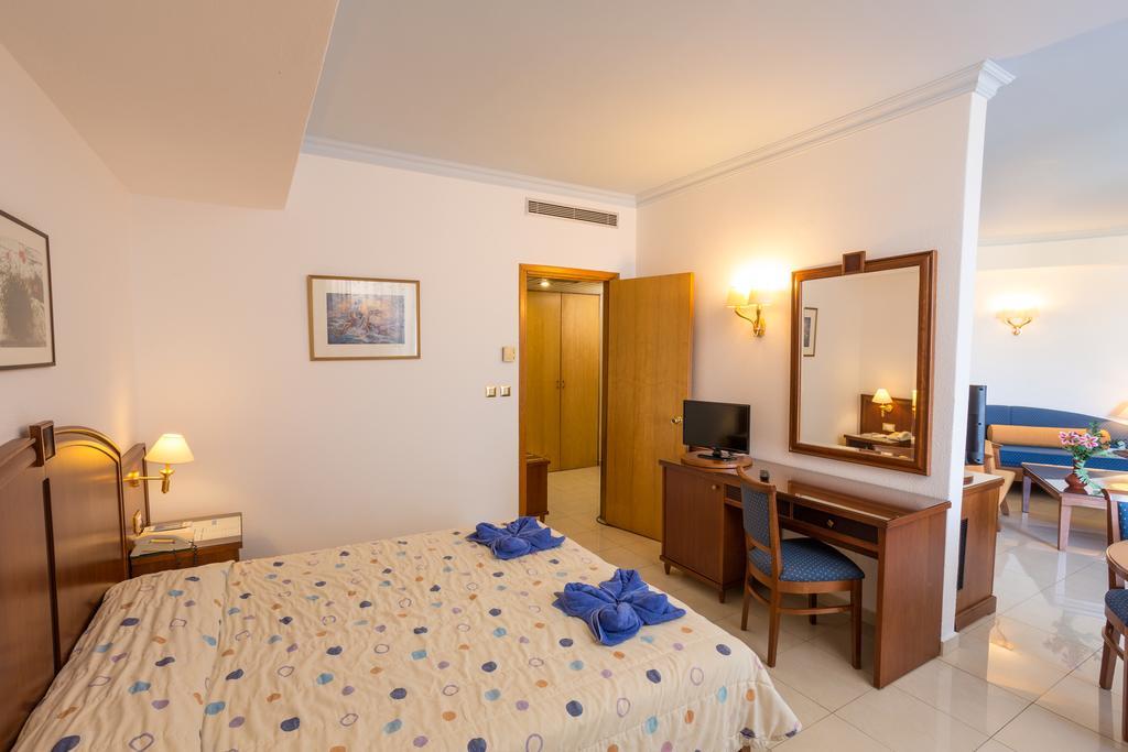 Family Suite with Sea View,266720861:JPEG