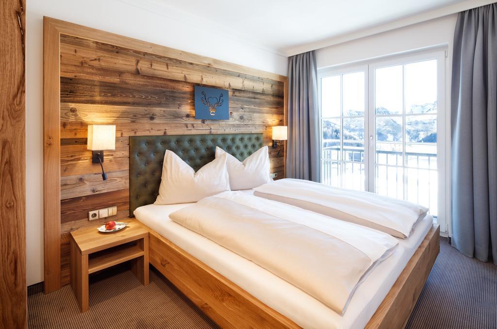 Three-Bedroom Apartment with Balcony and Panoramic View