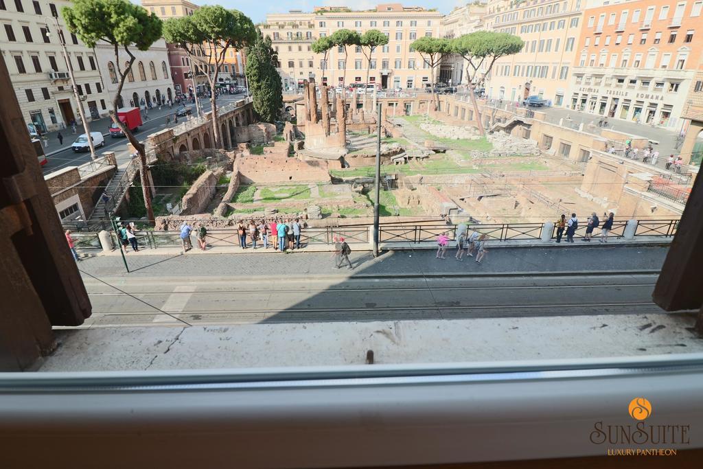 Camera Superior con Vista Città