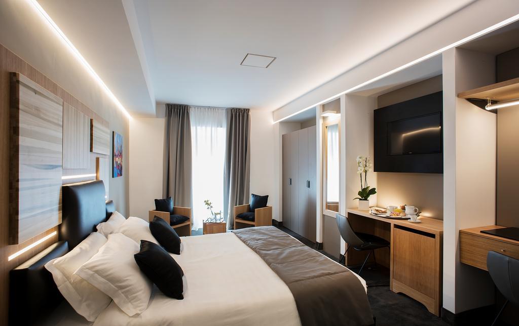 Deluxe Double or Twin Room,545246808:JPEG