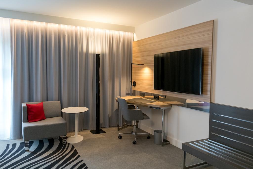 Quarto Empresarial Superior