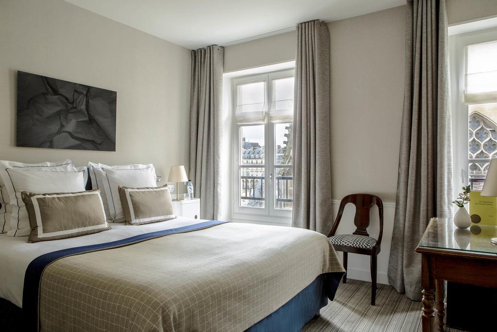 Superior Double or Twin Room with Louvre View,451047384:JPEG