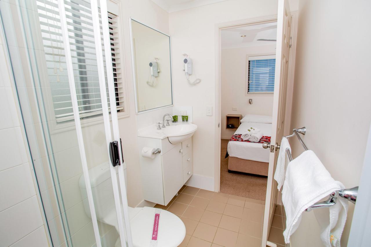 Deluxe 2 Bedroom Cabin