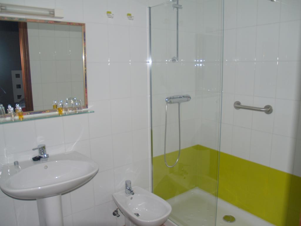 Double Room,1742583749:JPEG