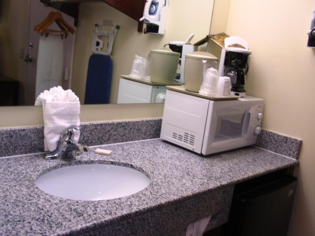 Double Room with Two Double Beds - Non-Smoking