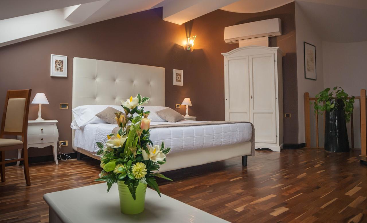 Junior Suite with Lake View