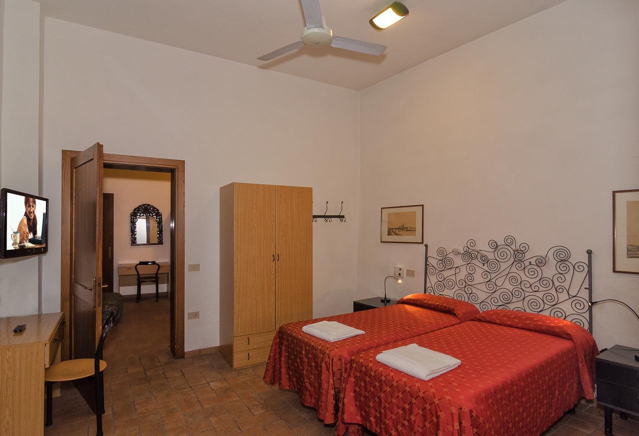 Chambre Simple avec Salle de Bains Commune