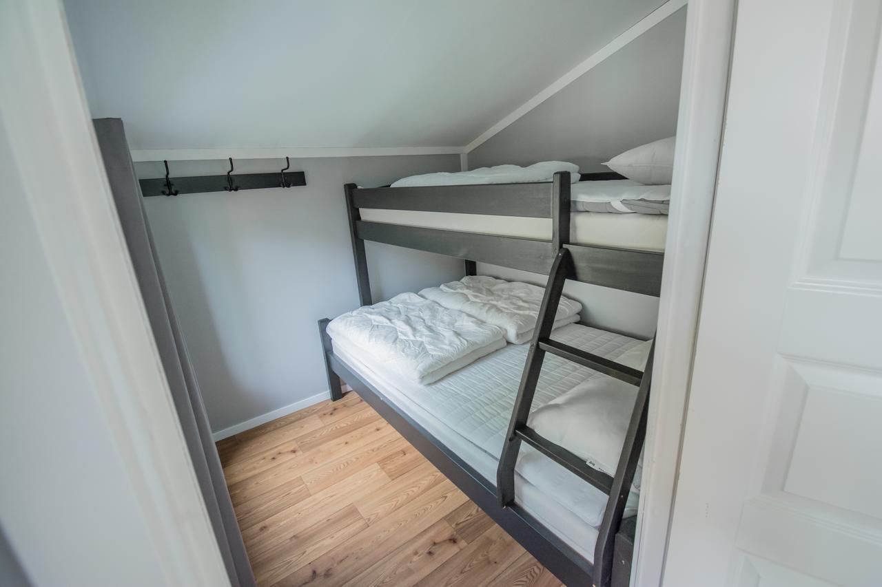 Modern Cottage Two-Bedroom Mountain View,653576115:JPEG