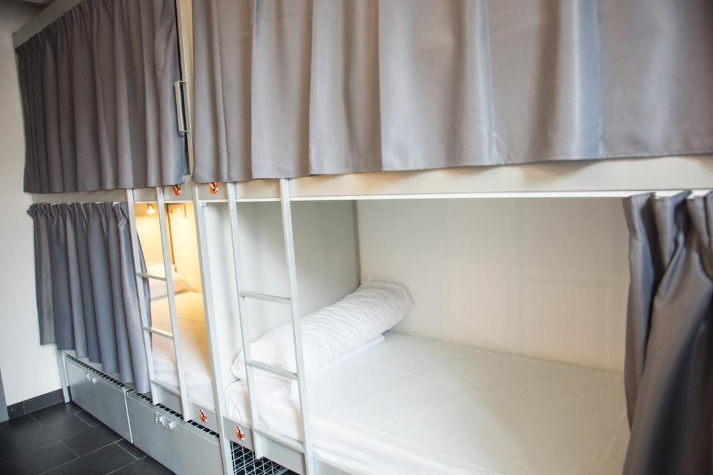 Posto Letto in Dormitorio per 8 Persone