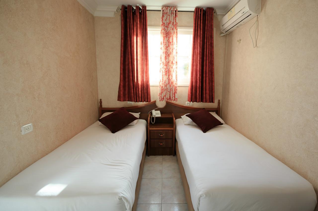 Zweibettzimmer