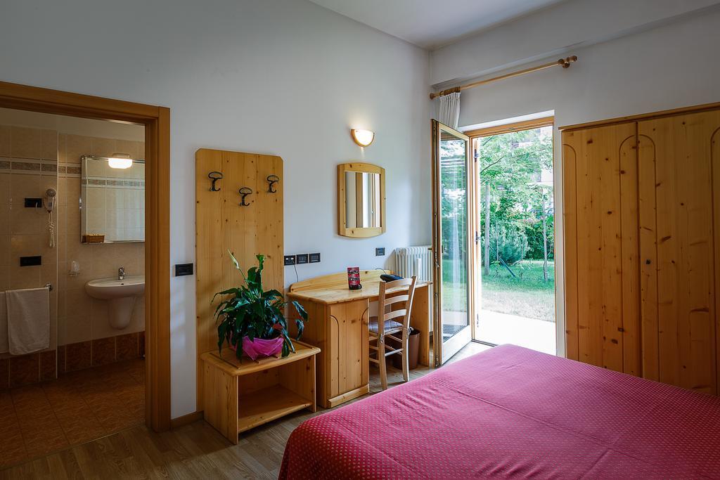 Double or Twin Room,1140640780:JPEG