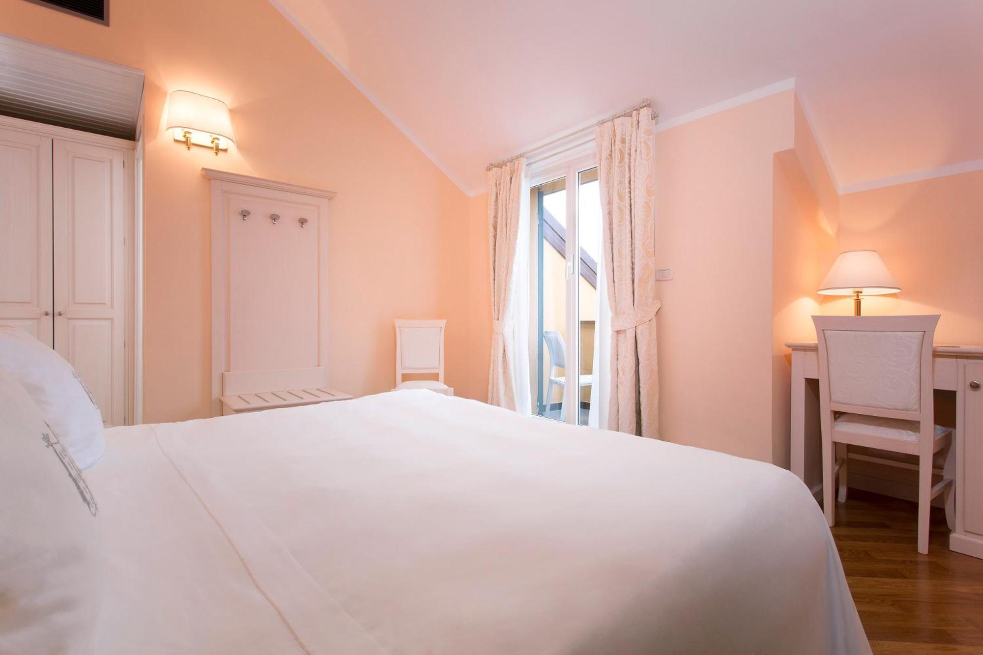 Suite with Sea View