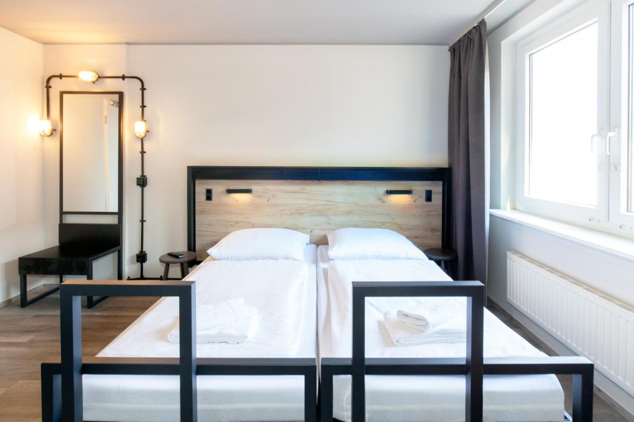 Quadruple Room,1678623412:JPEG