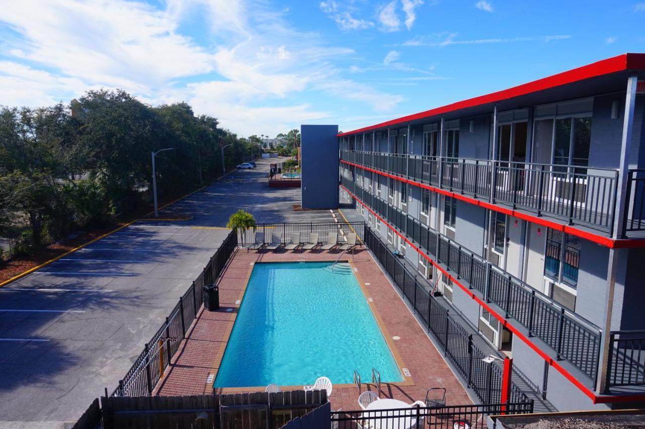 Double Room with Two Double Beds and Pool View - Non-Smoking,1137879826:JPEG