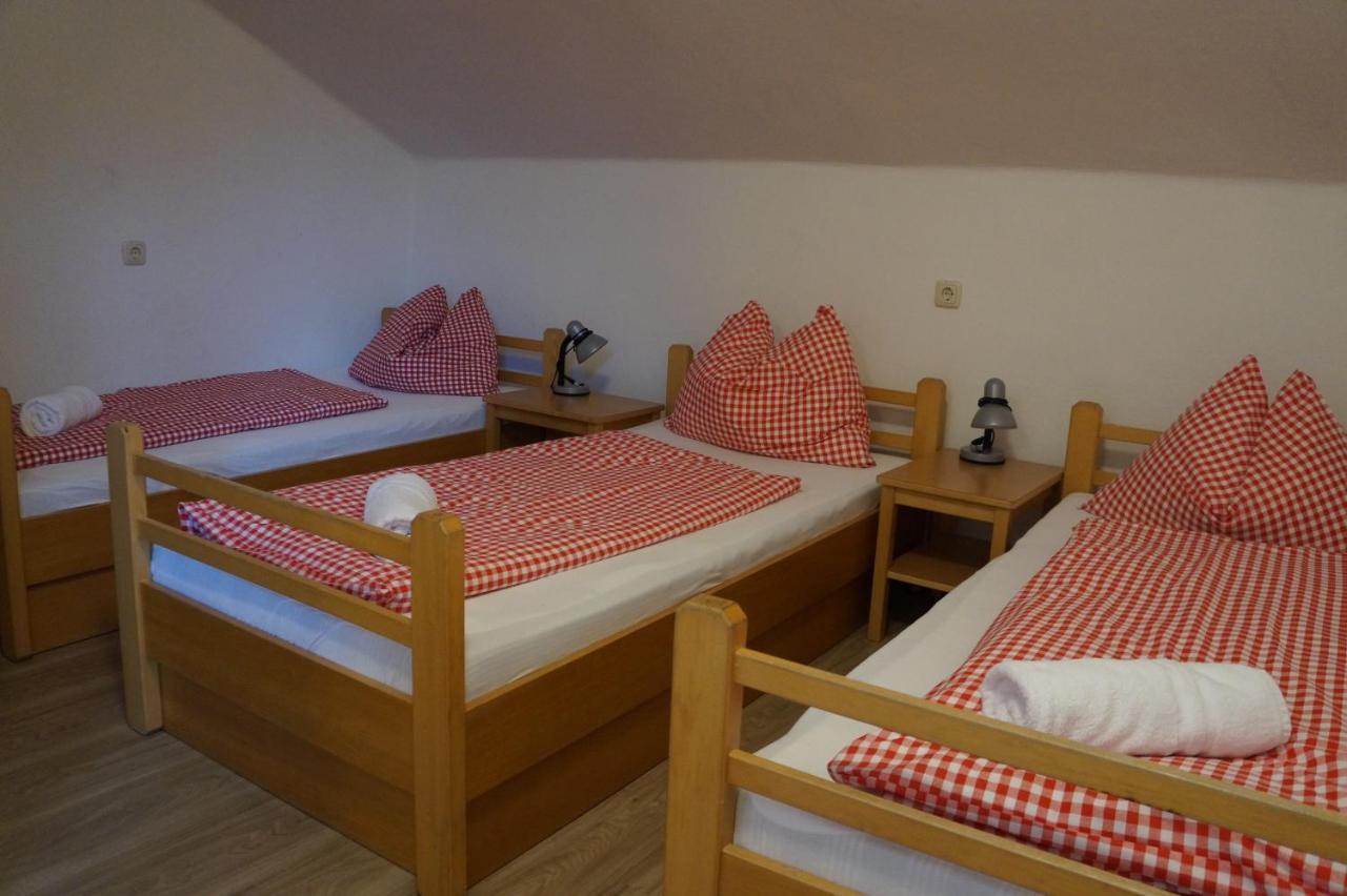 Dreibettzimmer