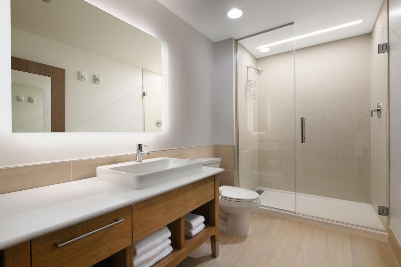 Single Room with Bathroom