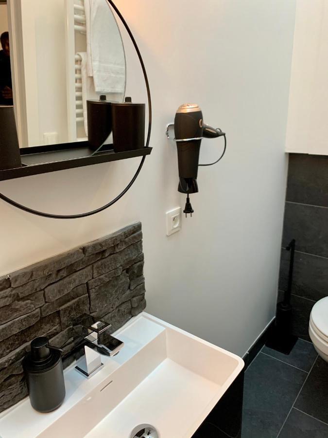 One-Bedroom Apartment,960465583:JPEG