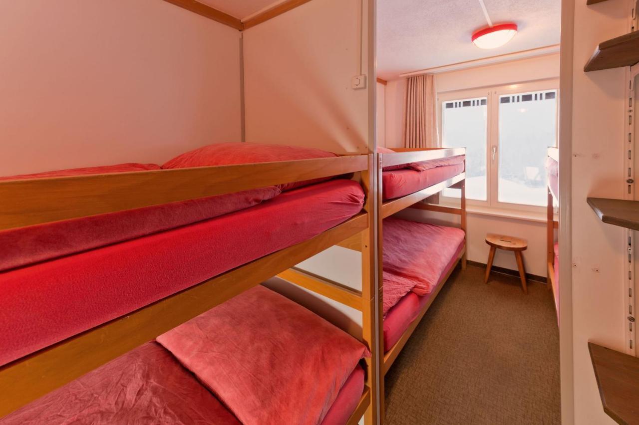 Bed Dormitory Room,63548515:JPEG