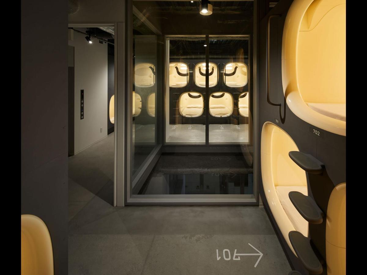 2 Capsule Rooms Female Non-Smoking,974941978:JPEG