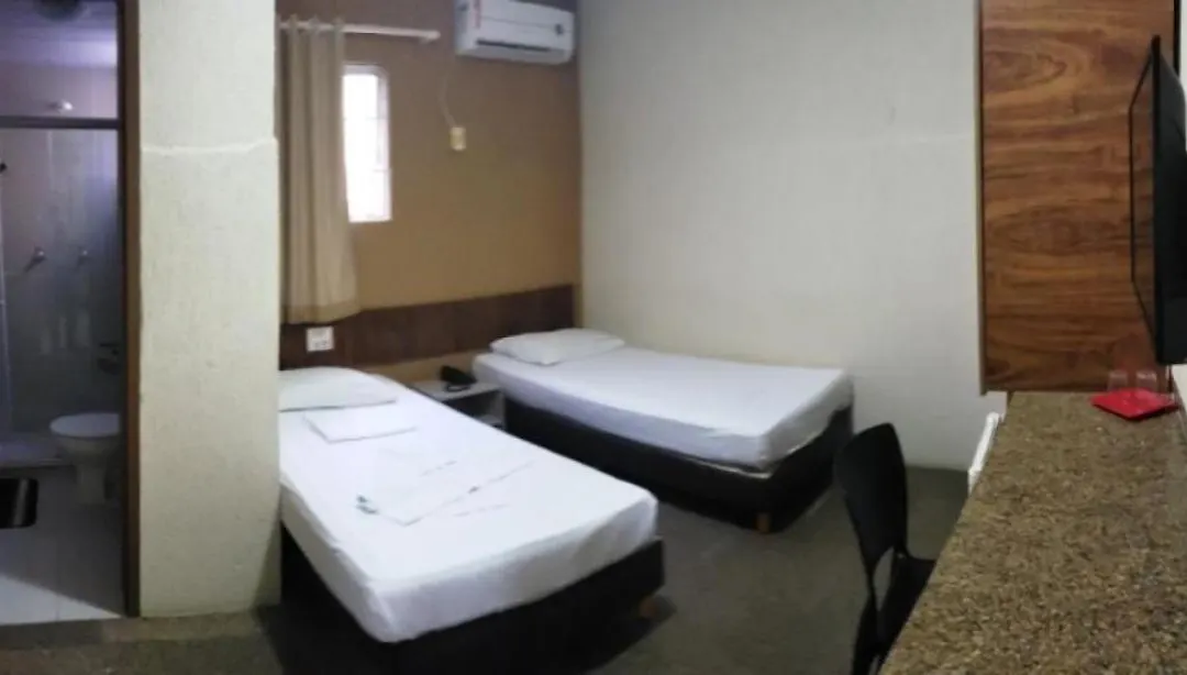 Hotel Uzi Praia-1