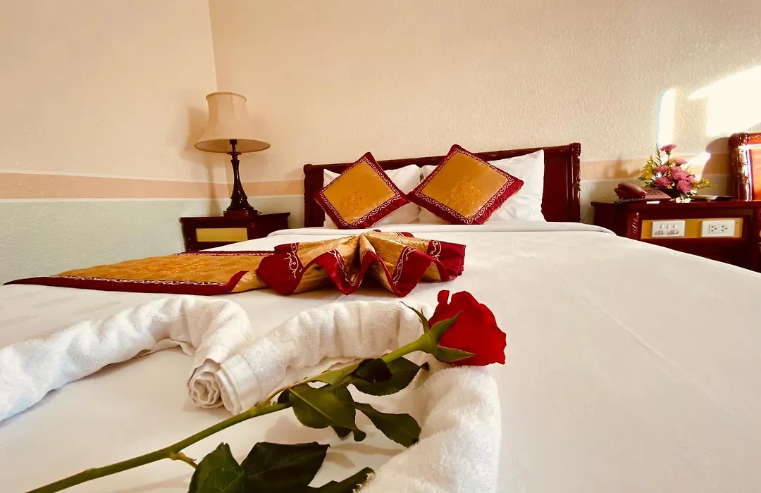 Ninh Kieu 2 Hotel-1