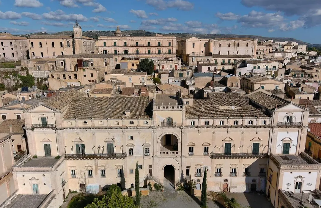 Palazzo Trigona Dependance-1