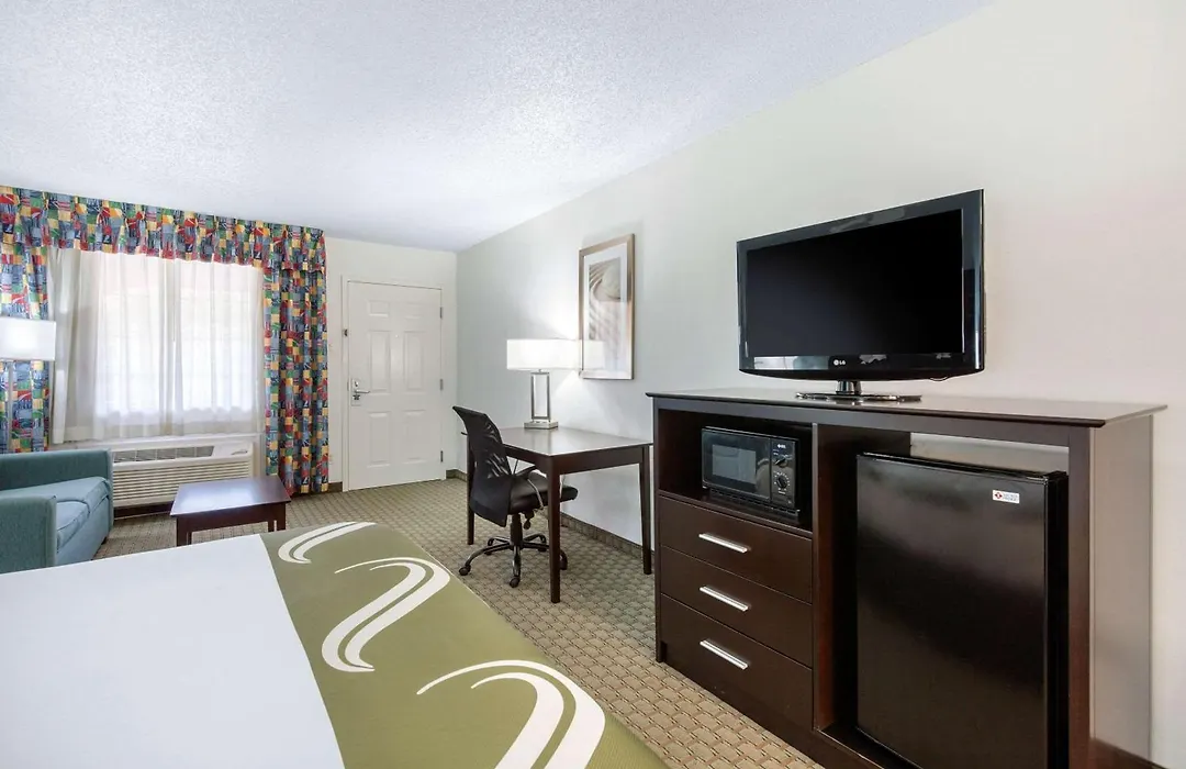 Quality Inn Clute Freeport-1