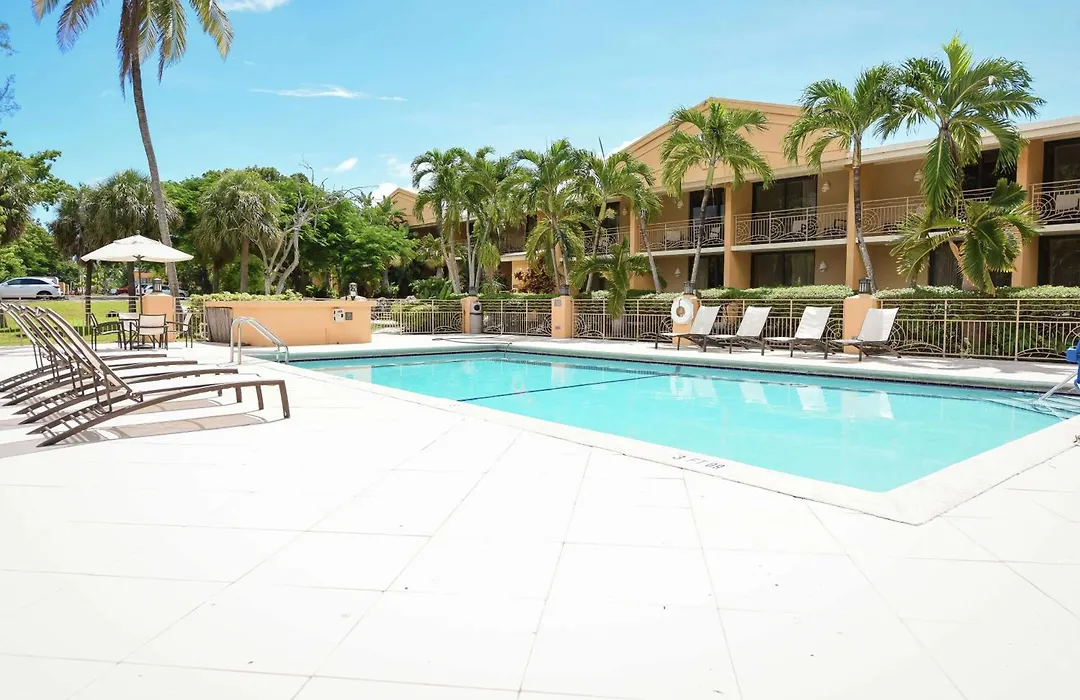 Hampton Inn Key Largo-1