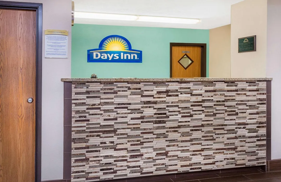 Days Inn By Wyndham Charleston-1