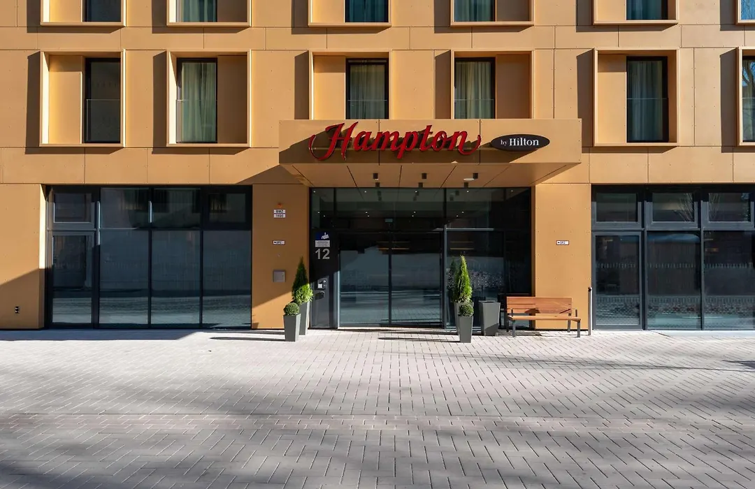 Hampton By Hilton Duesseldorf City Centre-1