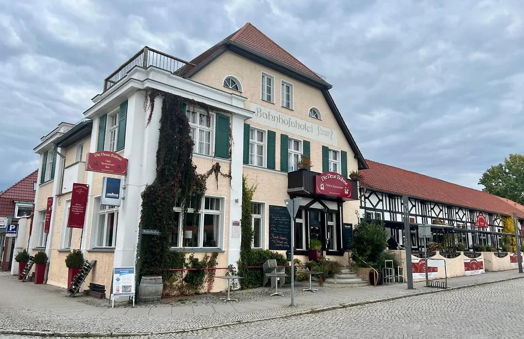 Bahnhofshotel Die Neue Bühne-1