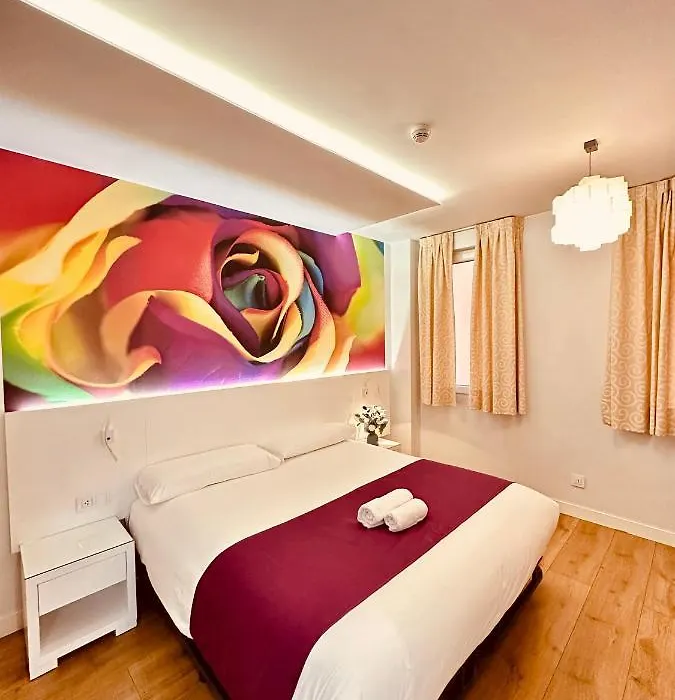 Hostal Sol Square Madrid-1