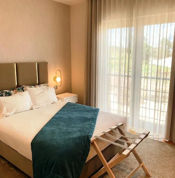 Hotel Albergaria Borges-1