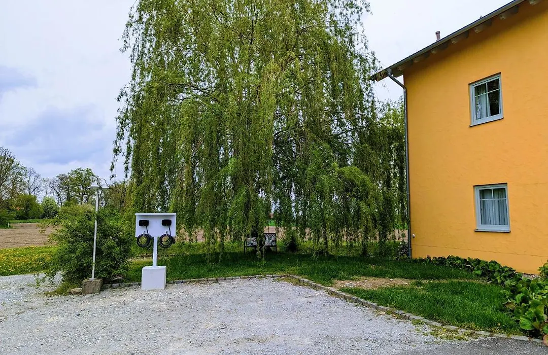 Landhotel Larenzen-1