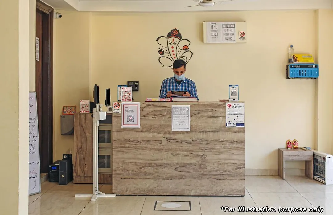 Oyo Flagship Hotel Golden Suites-1