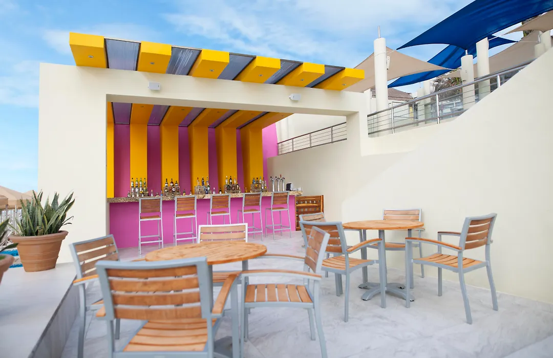 Crown Paradise Club Cancun-1