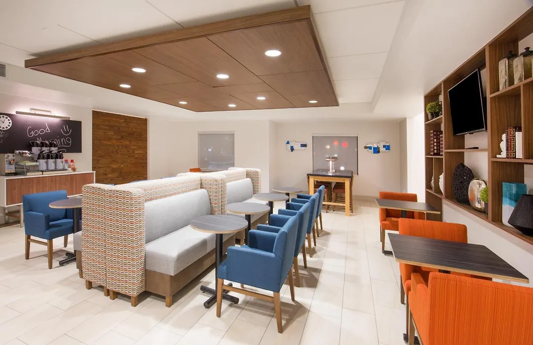 Holiday Inn Express & Suites Pahrump By Ihg-1