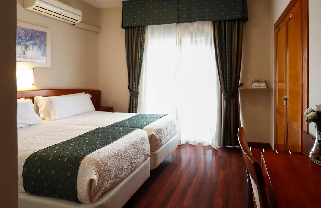 Hotel Alameda Malaga-1