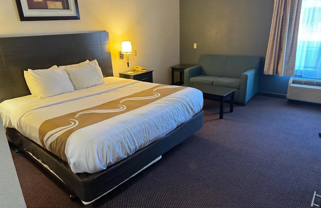 Quality Inn & Suites Hattiesburg North-1